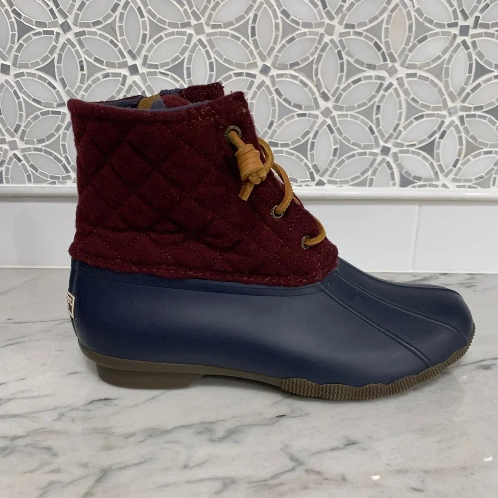 Sperry Women's Saltwater Duck Boots Quilted Wool Burgundy Navy‎ STS97568F Size 8